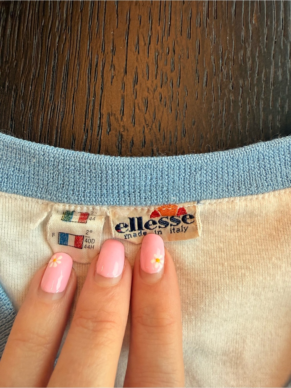 ellesse Vintage White & Light Blue V-Neck Pullover Track Jacket - Picture 4 of 7
